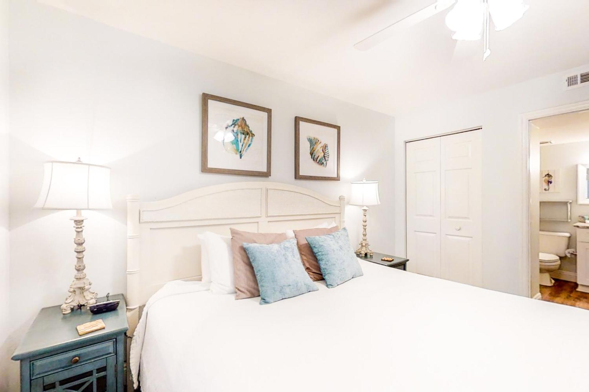 Pelican Beach Resort Destin Oda fotoğraf